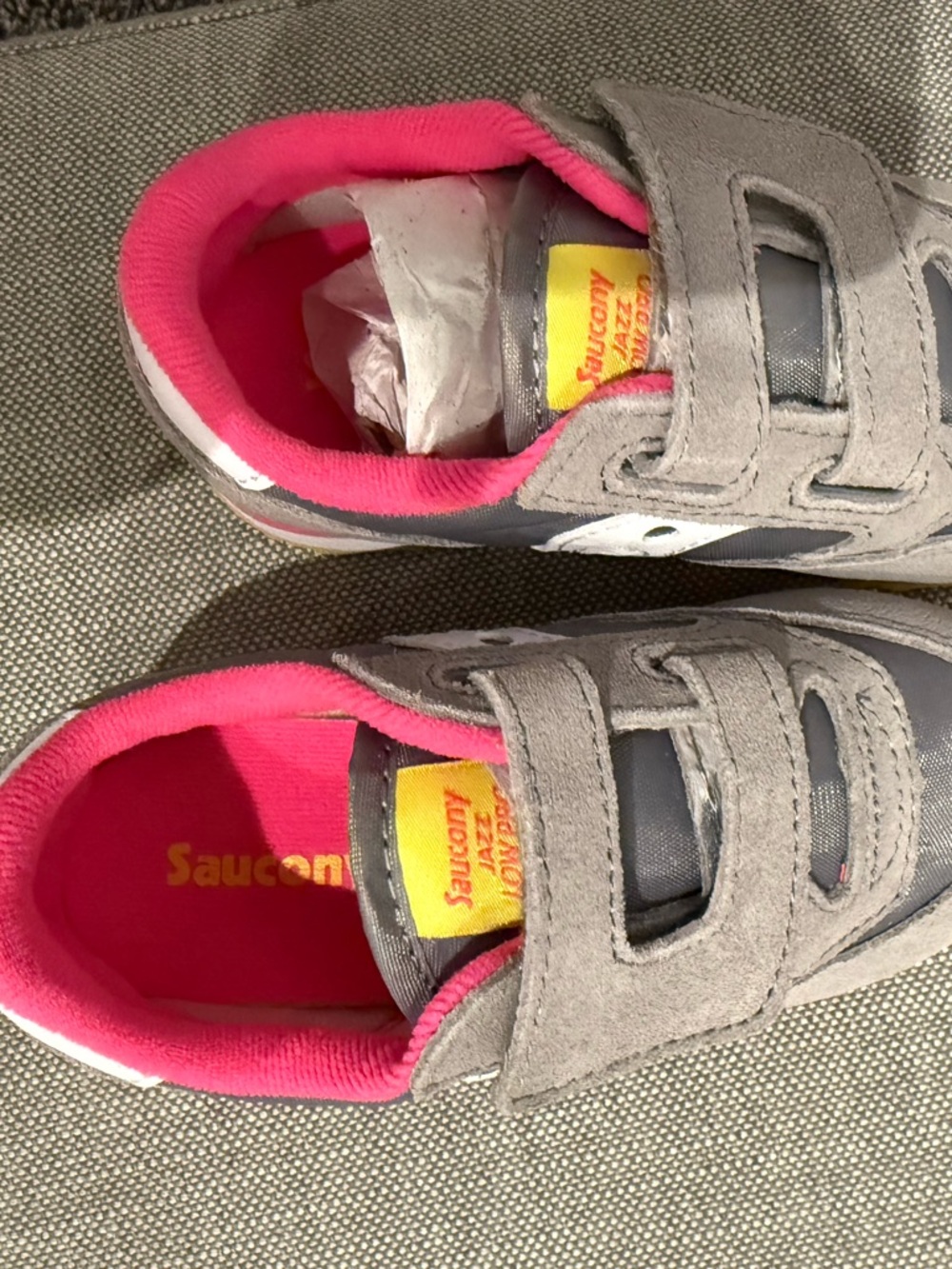 Saucony Kids Gray and Hot Pink Hook-and-Loop Sneakers